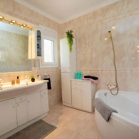 Vila Falcon Crest By Interhome Calpe
