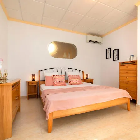 Falcon Crest By Interhome Calpe